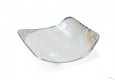Square shell dish with silver